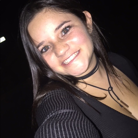 Meet your Posher, Allyson - Picture 1 of 1